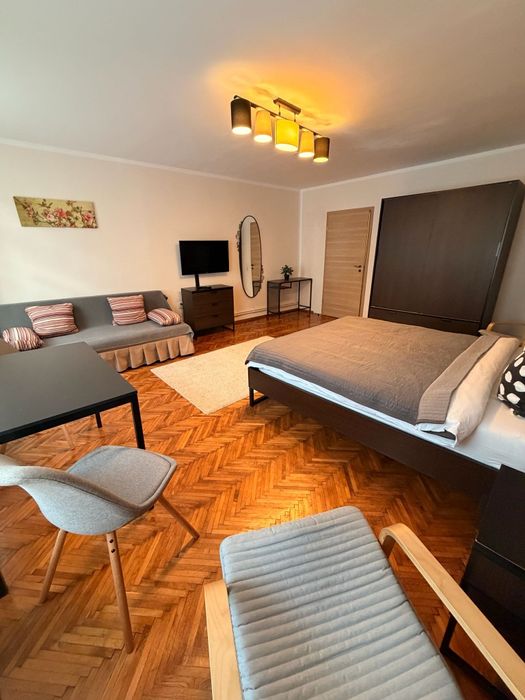 Utilitati incluse Termen scurt Centrul vechi Brasov