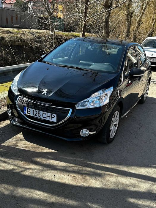PEUGEOT 208 2014