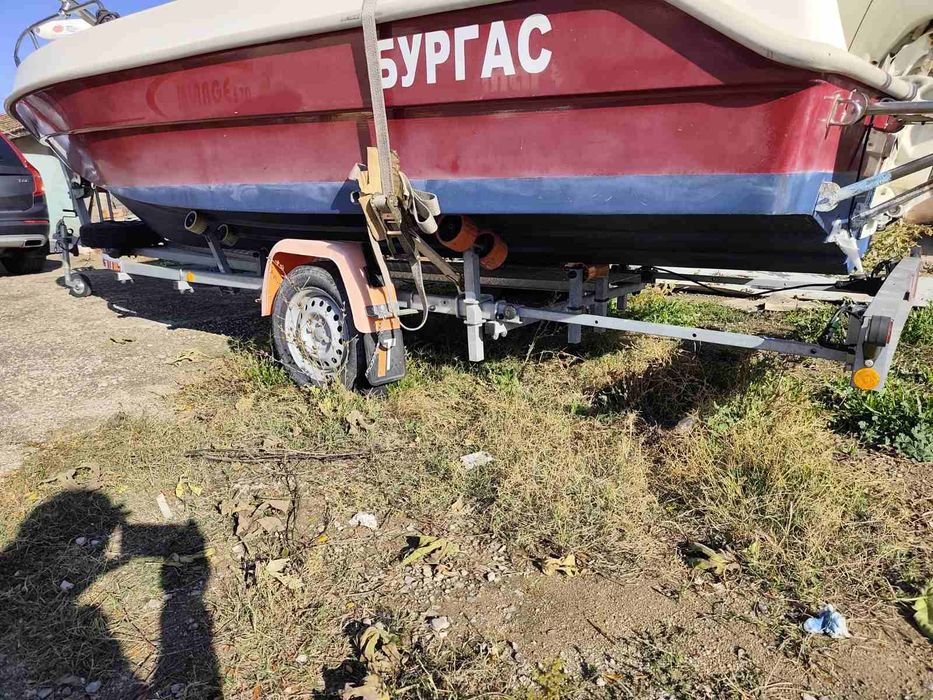 Продавам колесар за лодка