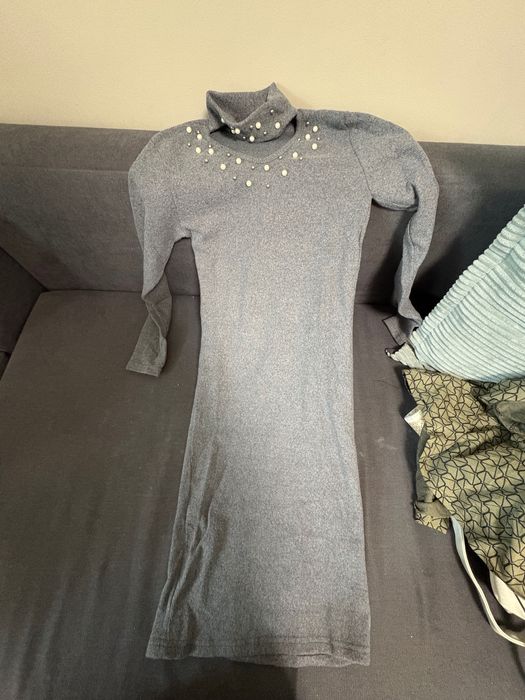 Дамска рокля дълъг ръкав