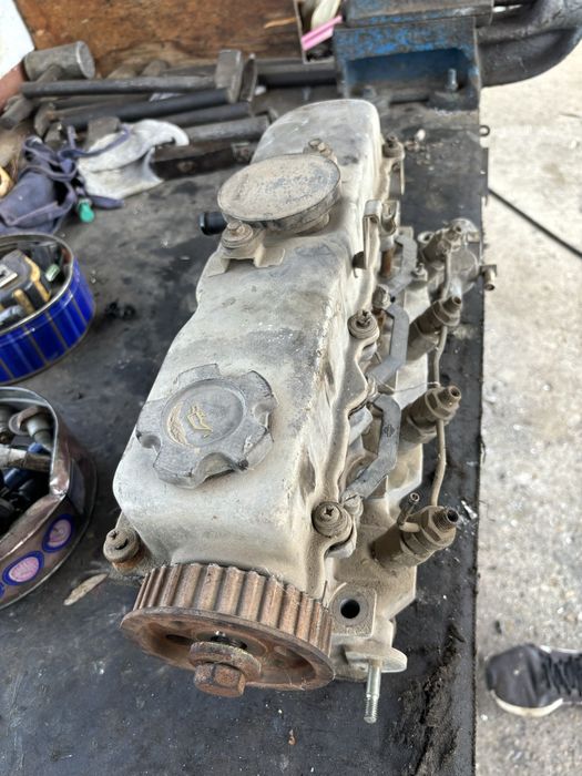 Глава Нисан Примера 2.0 дизел Р10.Глава блок колянов вал