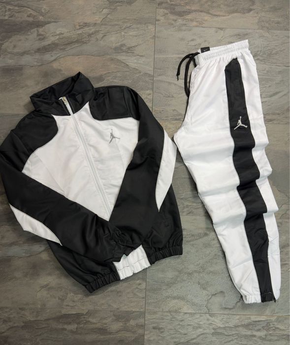 Мъжки спортни екипи Nike