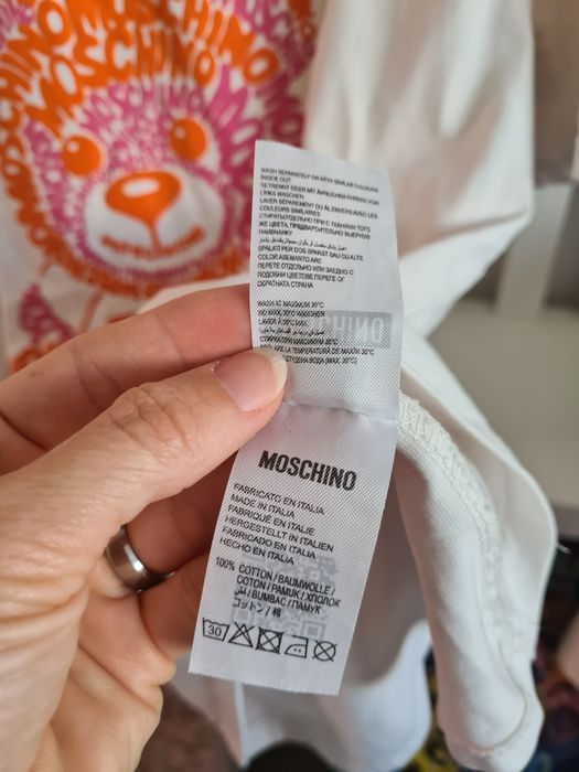 Tricou Moschino mărime M-L mic dama