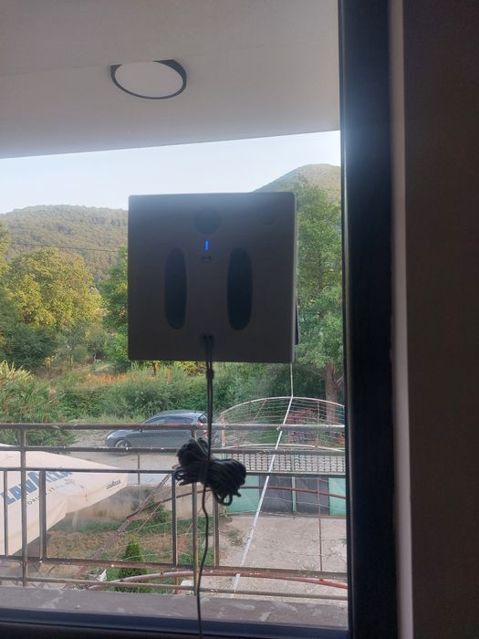 Робот за почистване на прозорци HUTT W66, Защита срещу падане, 2000PA,