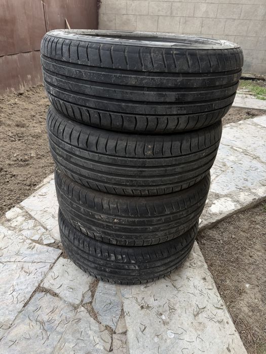 Продам Triangle 215/55/17