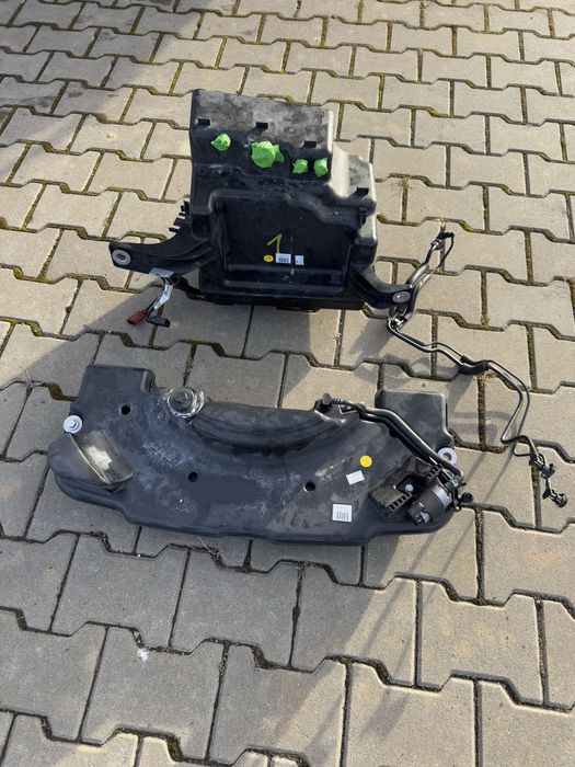 INSTALATIE COMPLETA AD BLUE AUDI A8 4H0.131.877 pompa+rezevoare