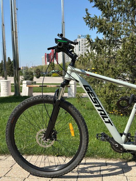 Велосипед  легкий