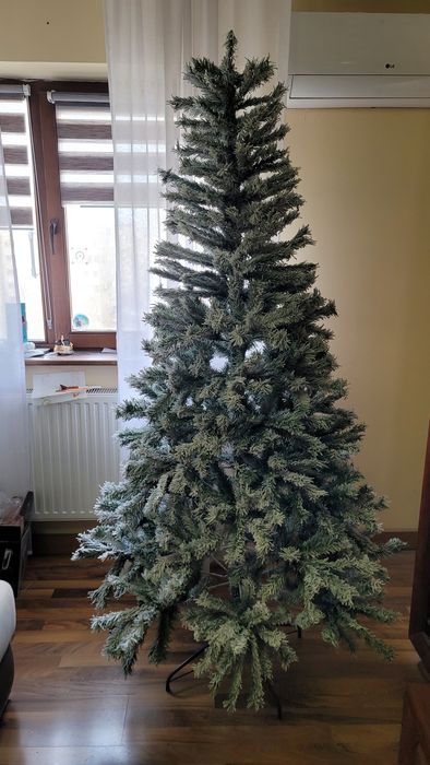 Brad artificial bogat, nins, 2.10 metri