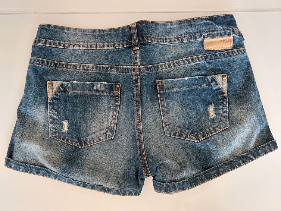 Лот къси панталонки - Bershka и Waikiki