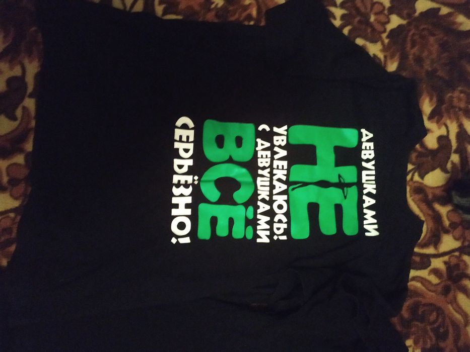 Новые футболки 2 штуки