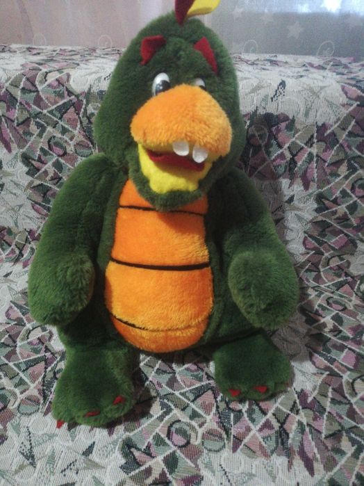 Продам игрушки мягкие машины