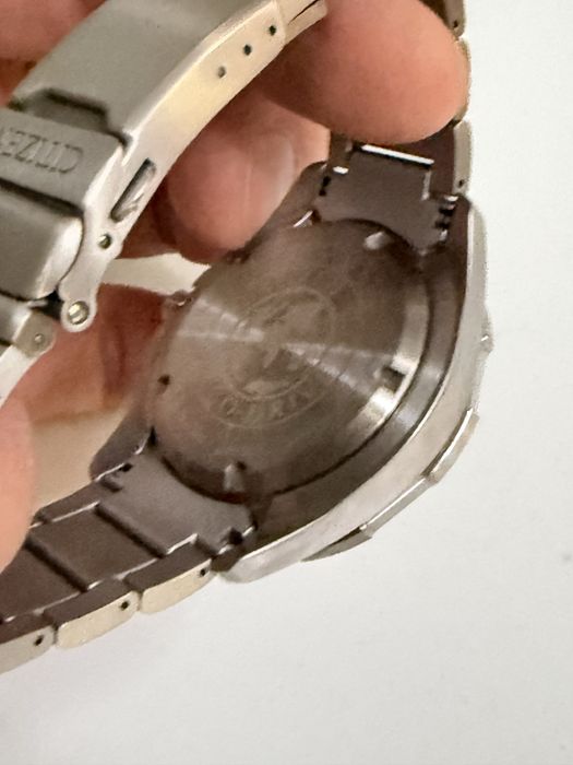 Продам часы Sitizen Eco-drive