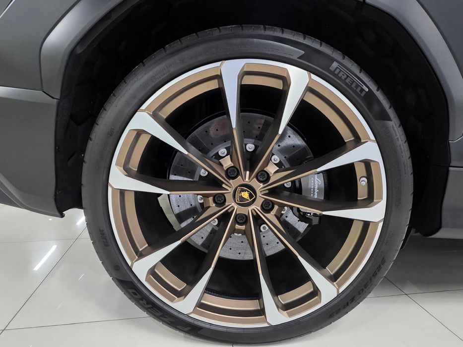 Новый Lamborghini Urus Special Edition 2025 год