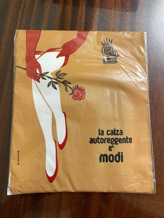 Колготки DKNY (США), Via Spiga (Италия), SiSi (Италия), чулки Modi, др