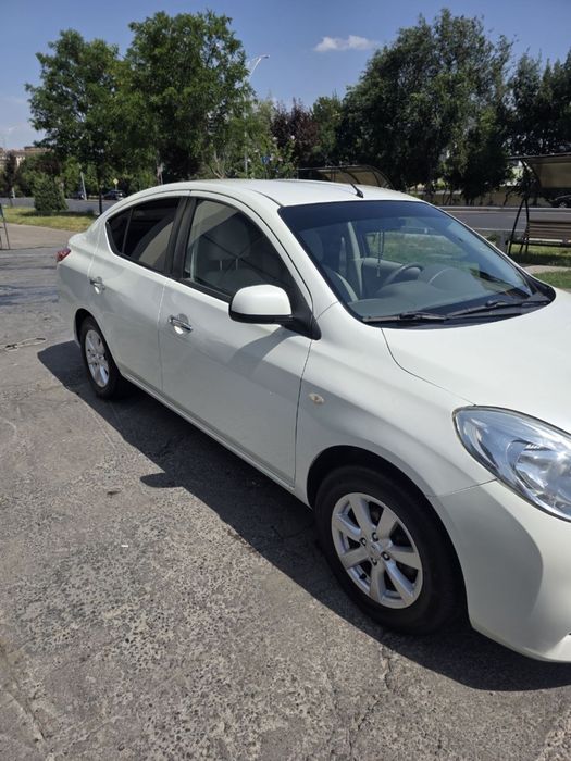 Автомобиль Nissan Sunny