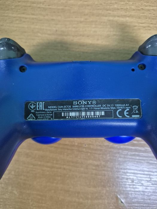 Продам 2 джойстика ps4