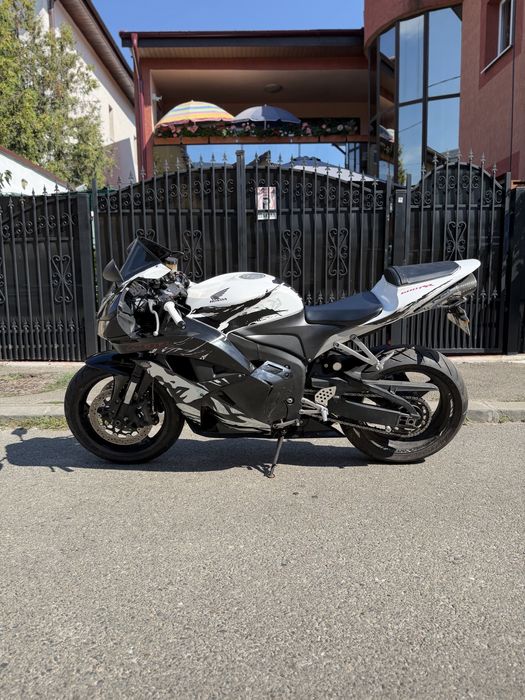 Honda CBR600RR PC40