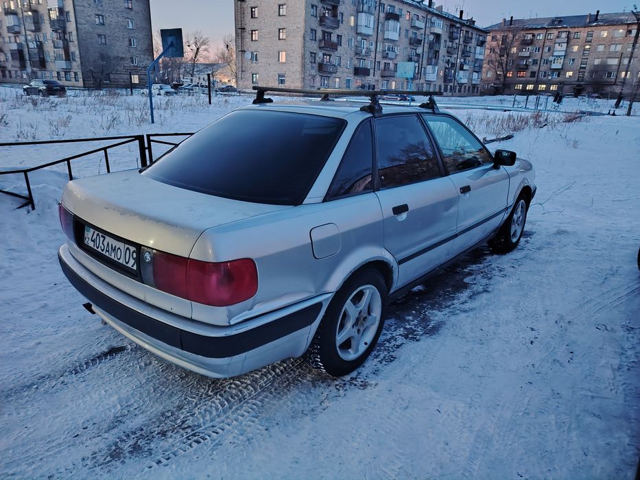 Продаю Audi B4 1991
