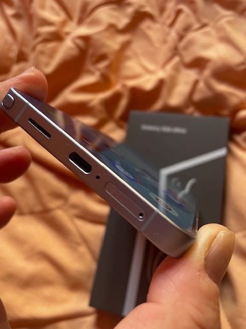 Продавам като нов Samsung Galaxy S26  ultra