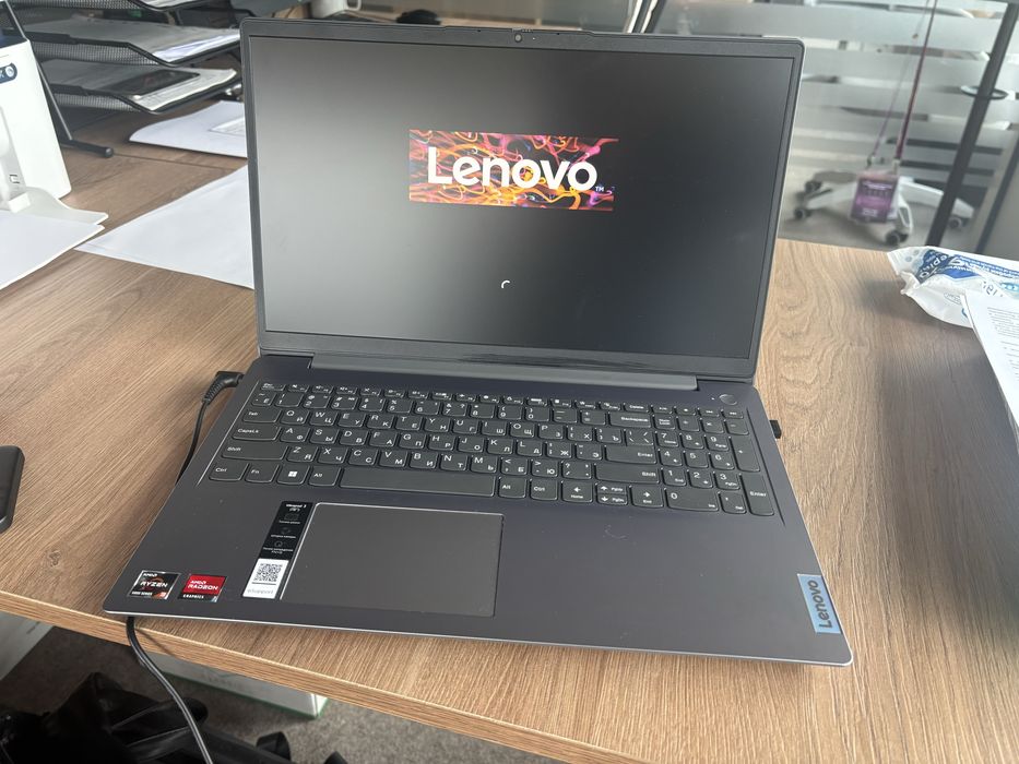 Продам ноутбук Lenovo Ideapad 3