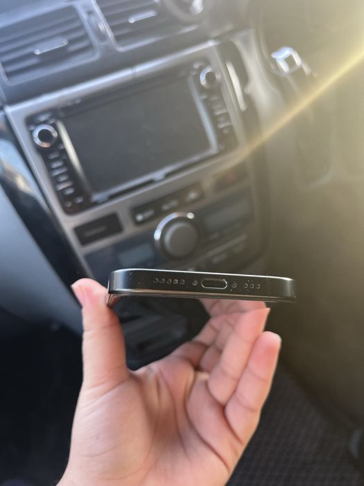 Iphone 15 pro сатылады