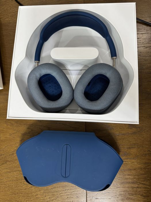 Наушники Apple AirPods Max синий