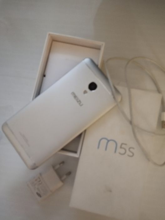Смартфон Meizu M5s