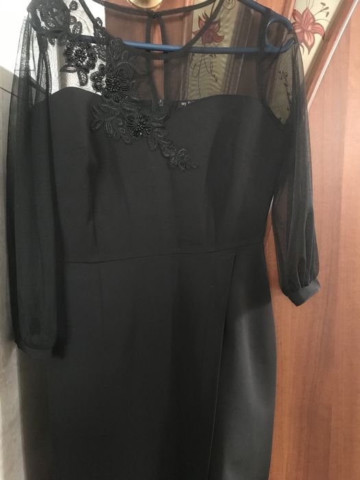 Платье нарядное