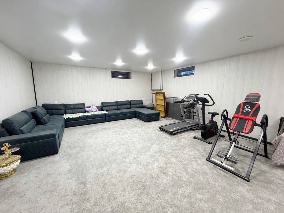 Продается Дом 9х комнат 7 соток Супер цена