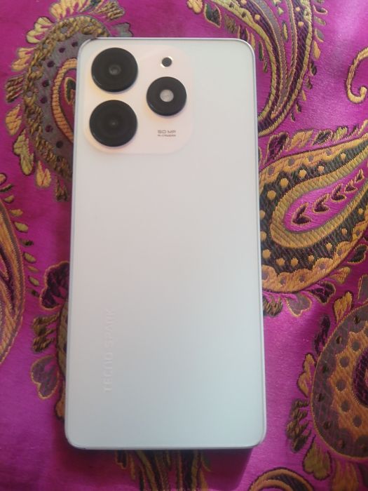 Тесно спарк 10 про 10 кун кафолати билан ишлаши жуда зур