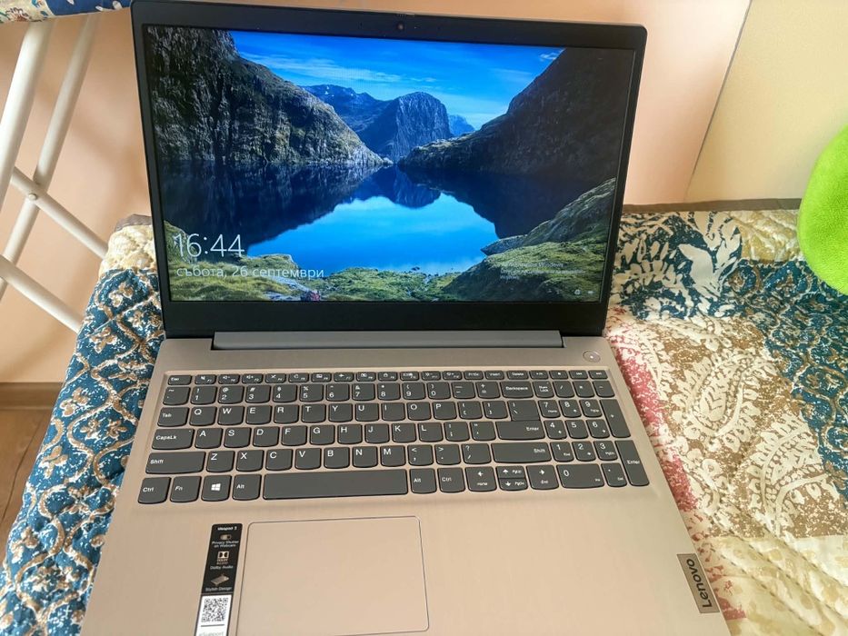 Lenovo IdeaPad 3 15ADA05