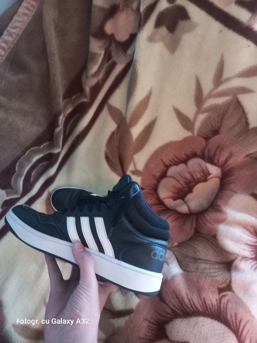 Adidasi Adidas Negri
