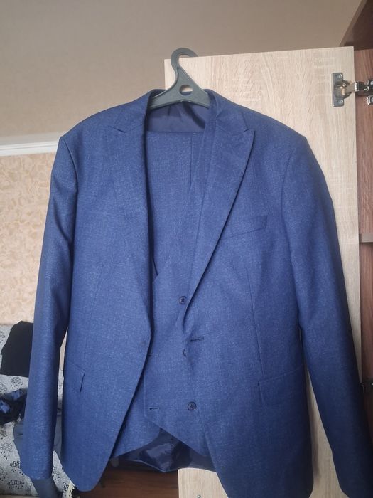Мужской костюм 46 размер