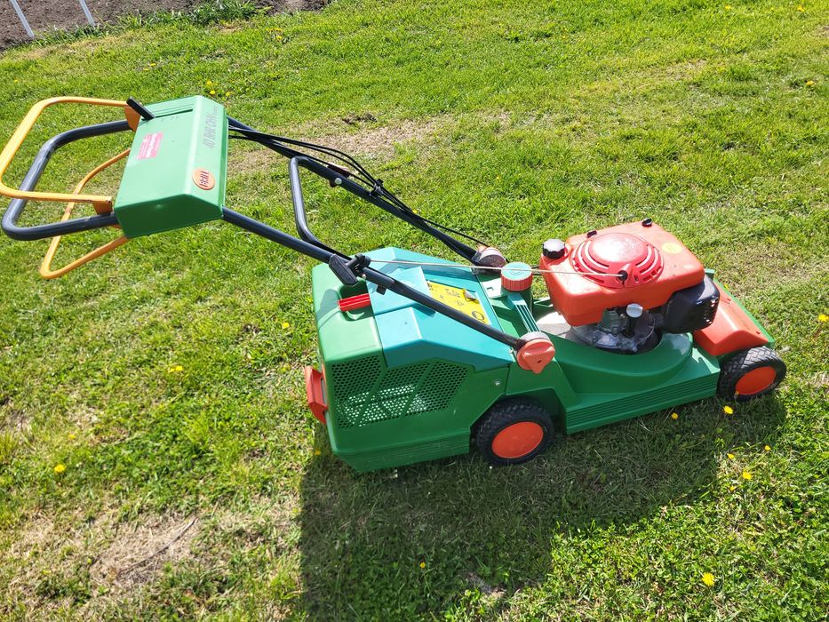 Mașină honda de tuns gazon