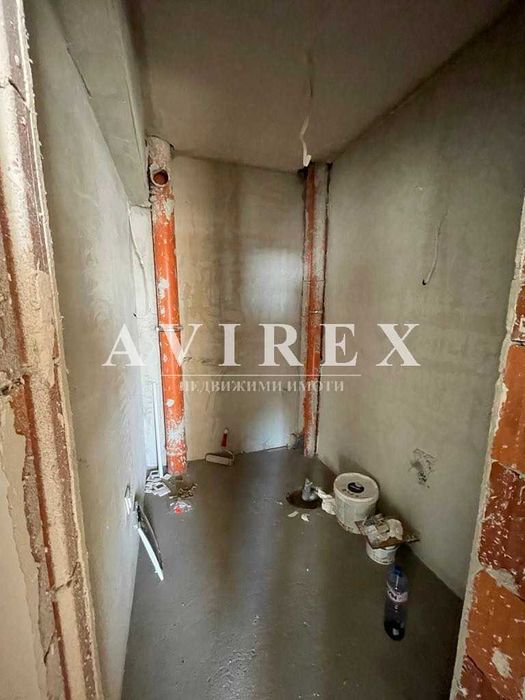 Продава се Тристаен апартамент в Пловдив, Христо Смирненски - 102 кв.м за 1608 €/кв.м - Снимка #2