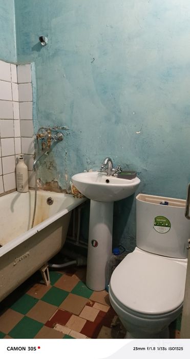 Navoiy shahrida 1 xona uyimiz sotiladi Tolstoy da