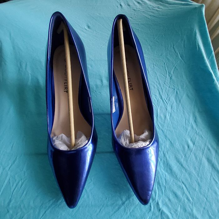 Pantofi Stiletto albastru lucios marimea 41 Noi Nepurtati