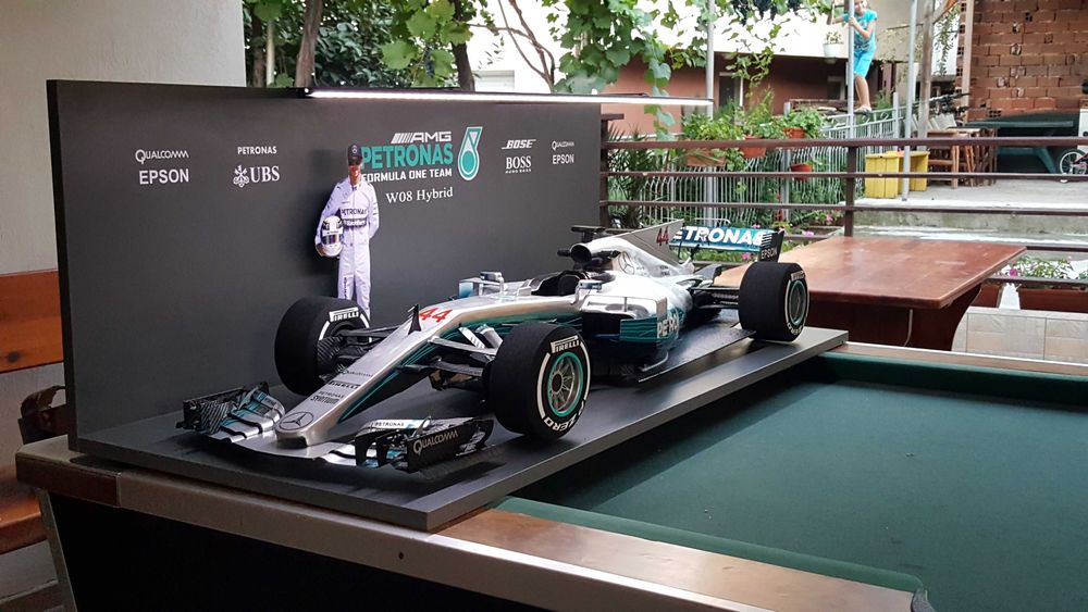 БОЛИД ФОРМУЛА F1 - ръчна изработка