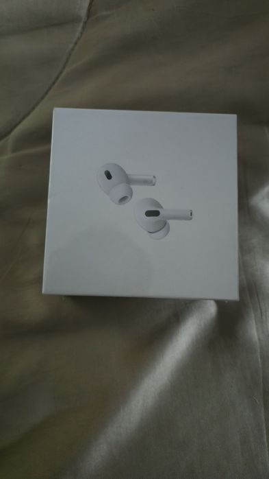 Продам Air pods новый