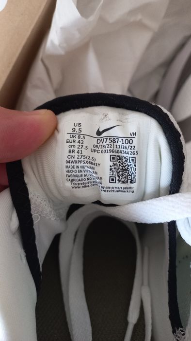 Vînd adidași NIKE AIR MAX mărimea 43