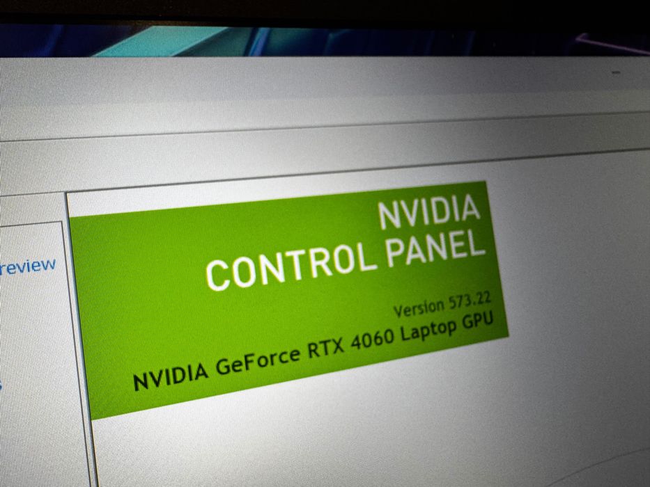15.6 144hz /RTX 4060 8GB /i5 12500H /16GB / 512ssd /RGB/ Gigabyte