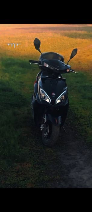 Продам скутер 125 кубиков