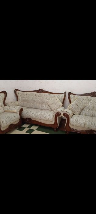 Мягкие мебель сотаман холати жуда яхши