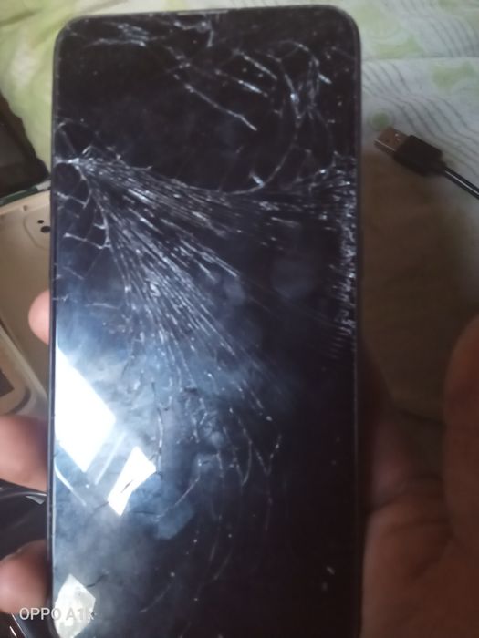 Продам телефоны  oppo а12 и Самсунг Галакси а01