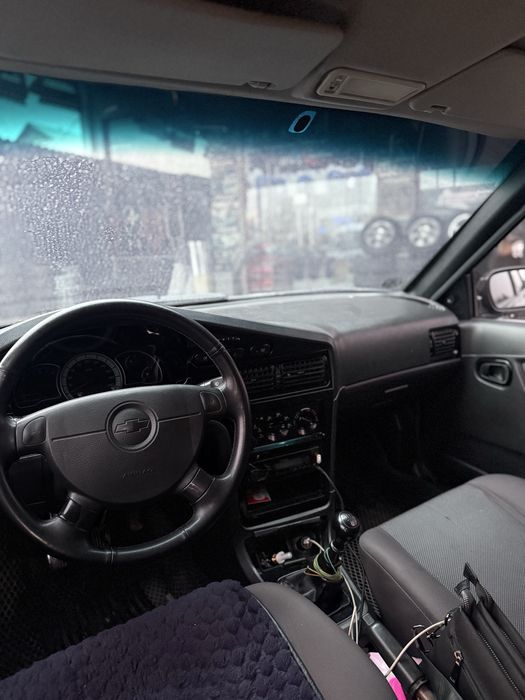 Nexia 2 сотилади мошина таёр