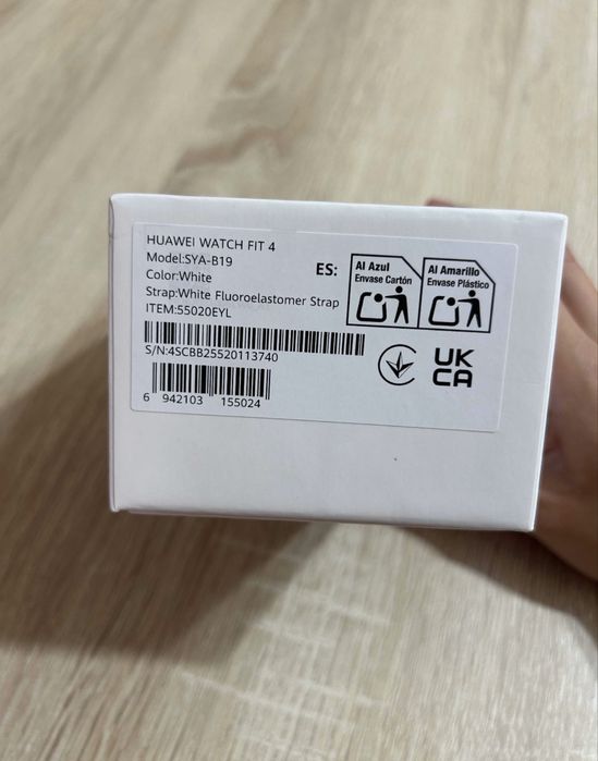 Смарт часовник Huawei watch Fit 4