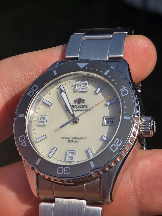 Vand ceas Orient Solar nu schimb Seiko, Citizen