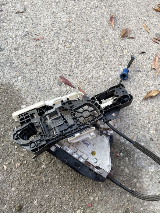 Broasca usa stanga / dreapta Fata spate Volkswagen passat CC maner usa