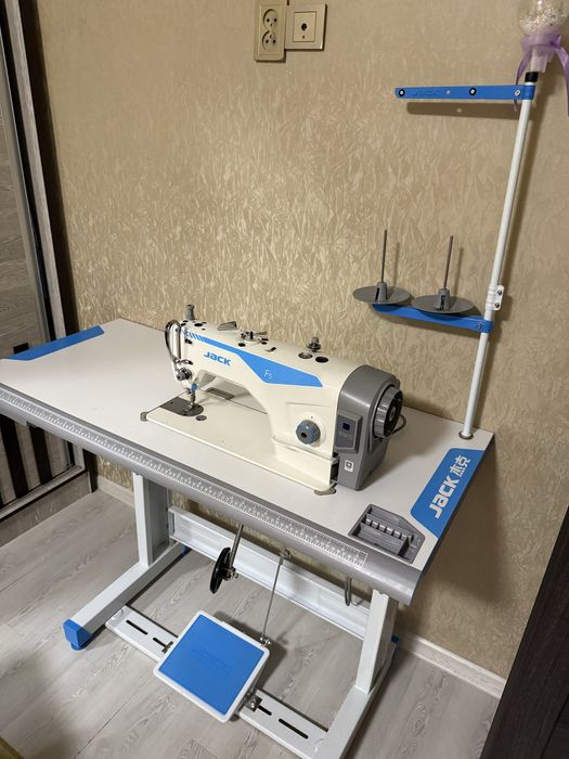 Tikuv moshina Jack F5