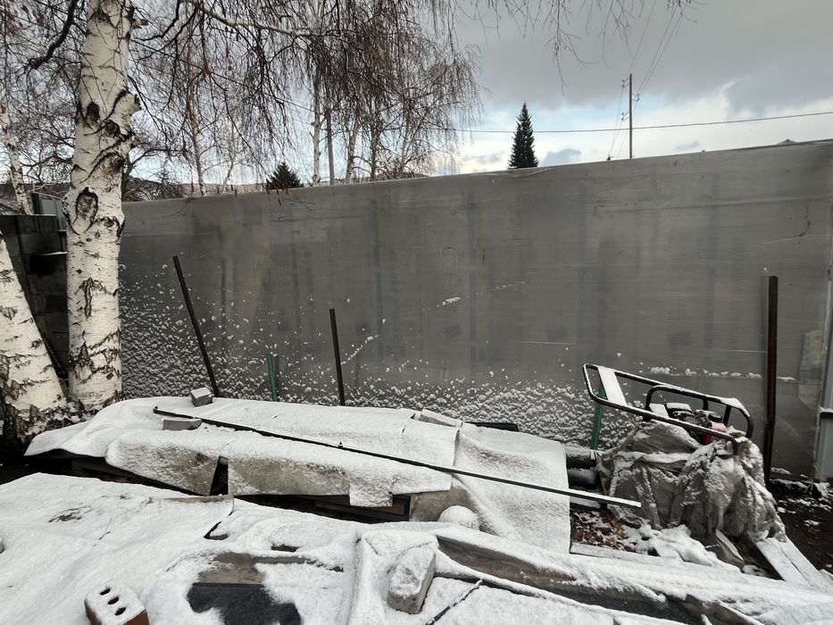 продам поликарбонат для крыши 4 шт